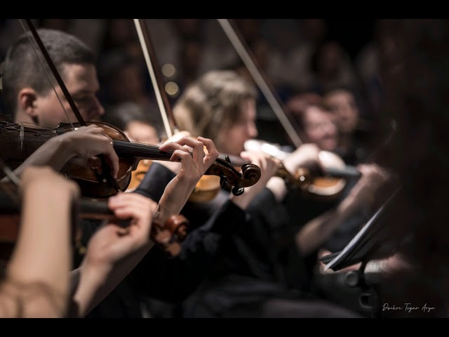 Kamu dan Kenangan orchestral arrangement (Maudy Ayunda) class=