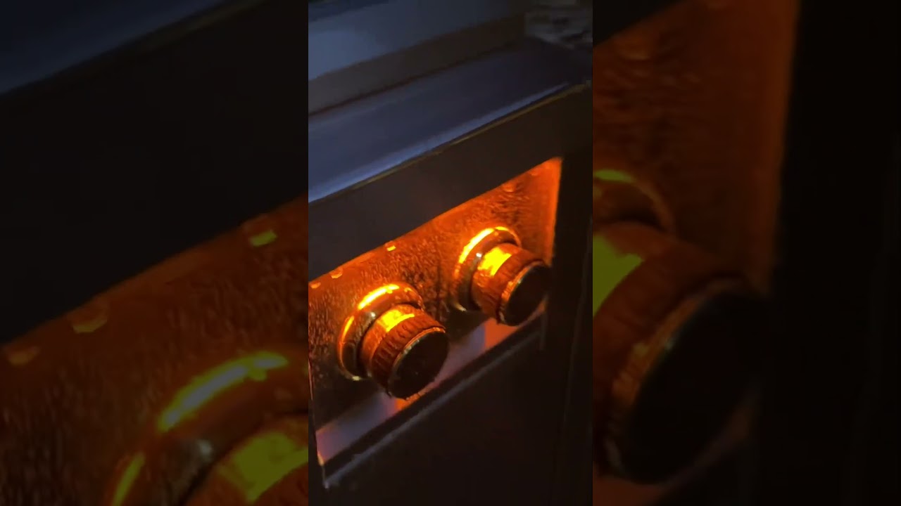 Turning on all the bbq grill lights in my outdoor kitchen.🔥😍 