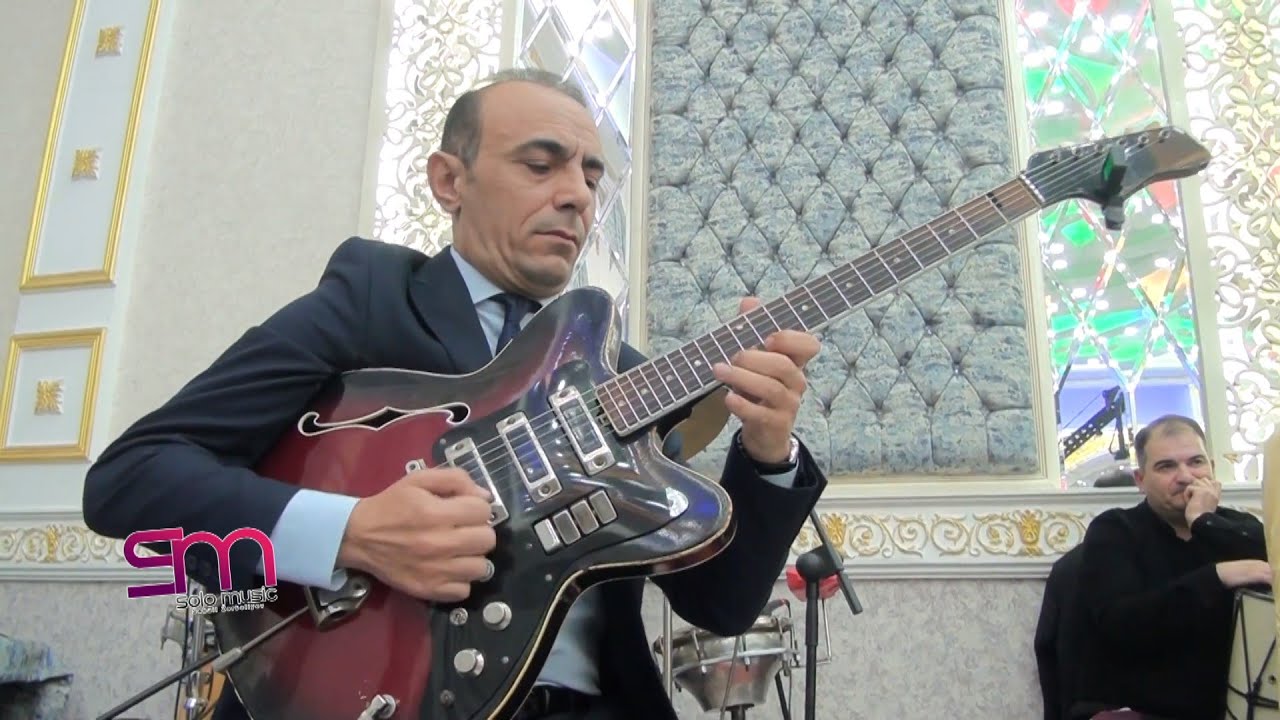 Ramin Eziz (gitara) Mohtesem ifalar - Klarnet ifacisi Elihuseynin ovladinin kicik toyu #solomusic