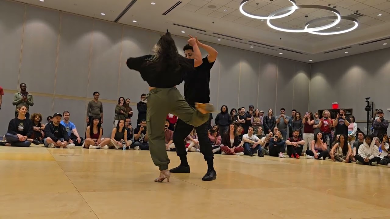 Lucas & Thayna Brazilian Zouk demo at Zouk Heat 2025