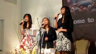Download Dia Hanya Sejauh Doa - Forever Praise Video MP3 Dia Hanya Sejauh Doa - Forever Praise