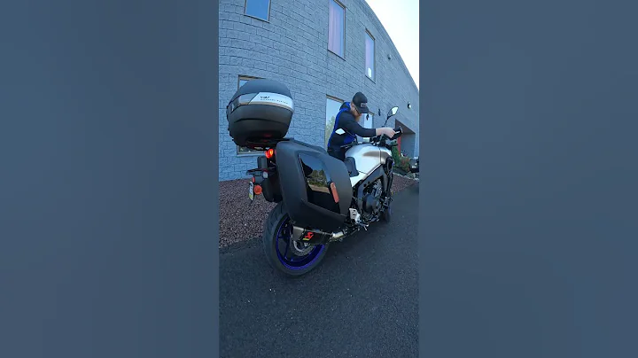 Tracer 9 GT | Akrapovic Carbon #amazing #shorts #revving #exhaust #yamaha #motorcycle #sound #asmr