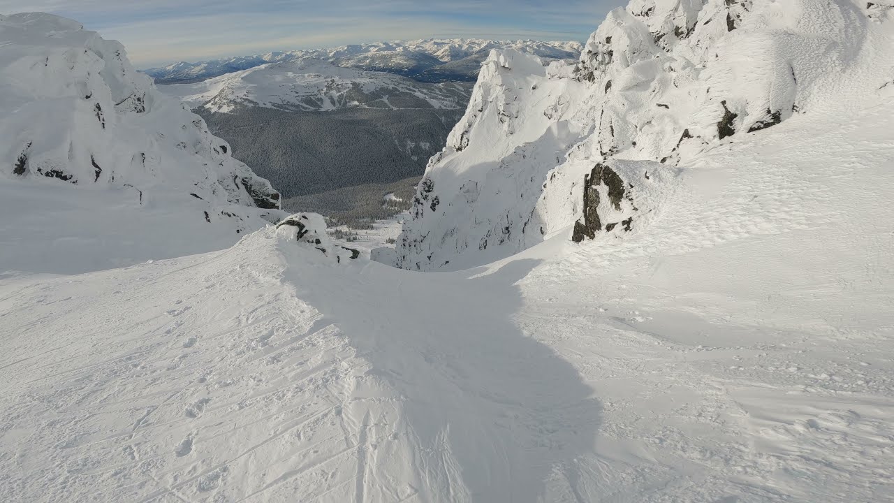 DOA Couloir Full Run On A Bluebird Day Whistler Blackcomb BC Rujukan Muslim