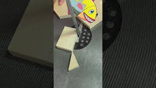 Proses memotong papan kayu menggunakan alat gergaji super tajam #shorts