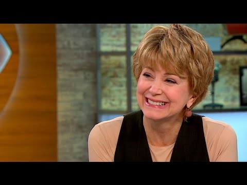 Video: Jane Pauley Neto vrednost: Wiki, poročena, družina, poroka, plača, bratje in sestre