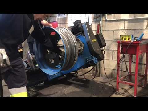 Vídeo: Quant costa canviar els pneumàtics d’hivern?