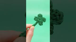 The quickest way to crochet a 4 leaf clover   #crochet #crochettutorial #crochetpattern