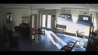 Surveillance video captures the moments a 5.1 magnitude earthquake
shook just for looks salon in sparta, north carolina. quake hit at
8:07 a.m. sunday. m...