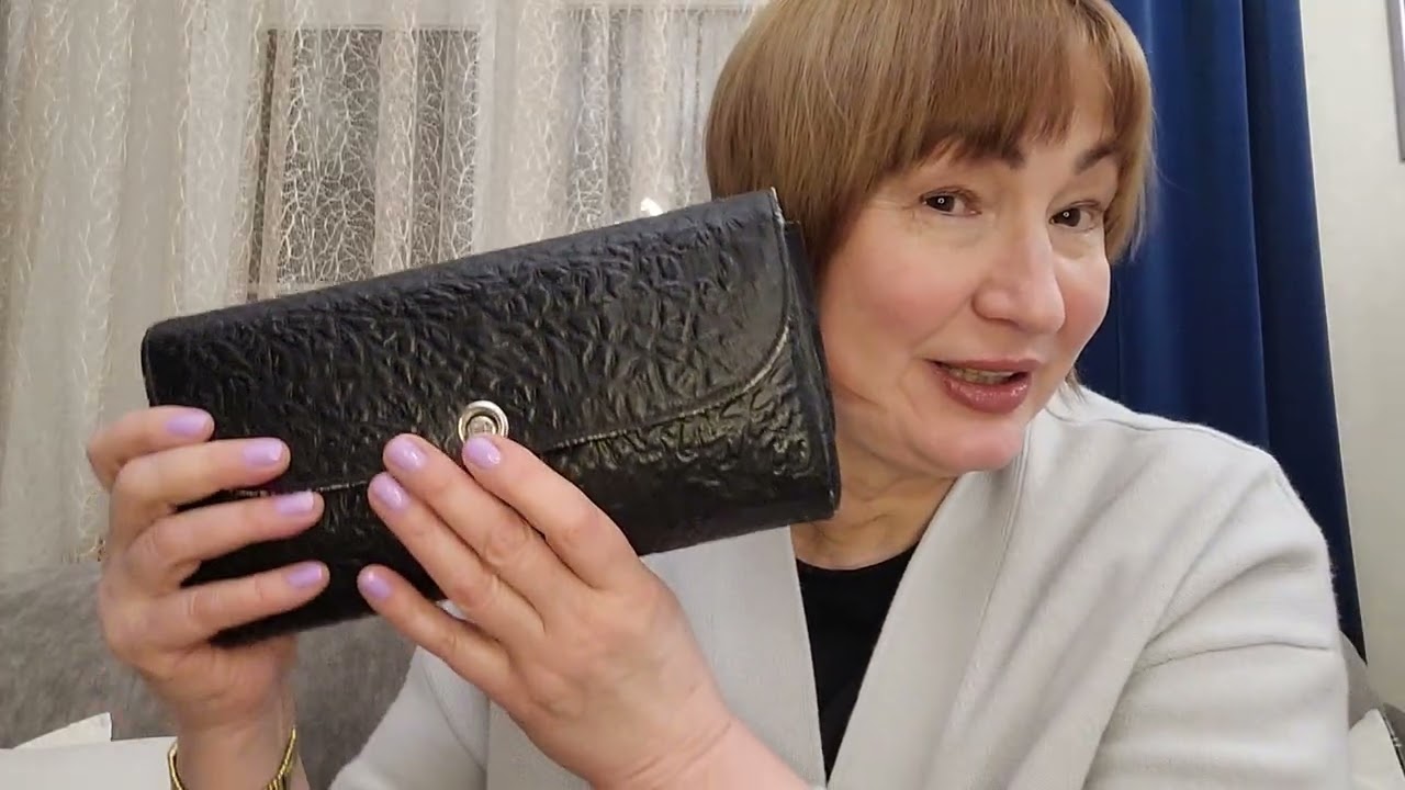 Работа над ошибками, чудесная, винтажная сумочка и новая стрижка