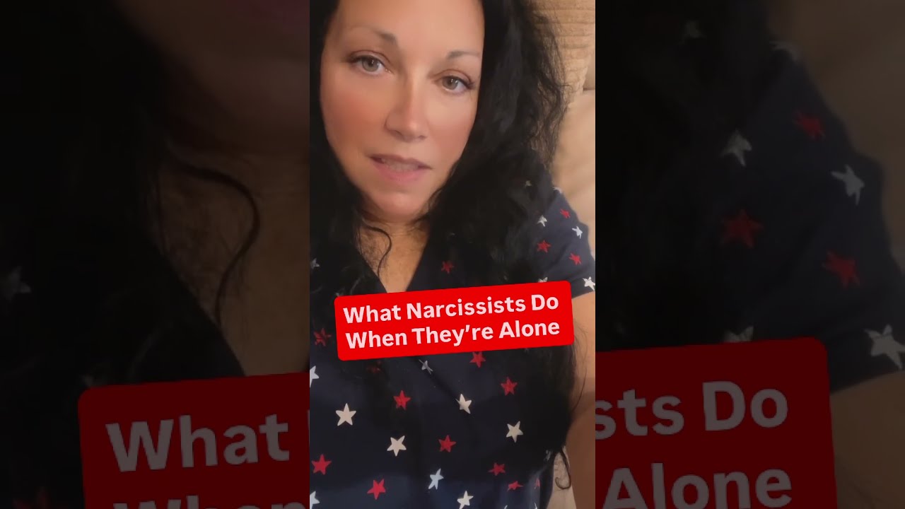 What Narcissists Do When They Re Alone