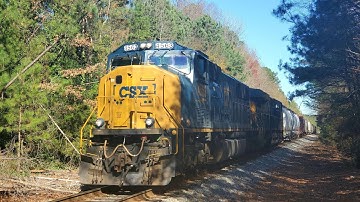 CSX SD70MAc Rebuild #4563 leads CSX F741 by Cary, NC (12/2/20)