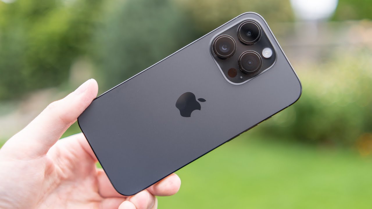 iPhone 14 Pro Space Black Unboxing & First Impressions - YouTube