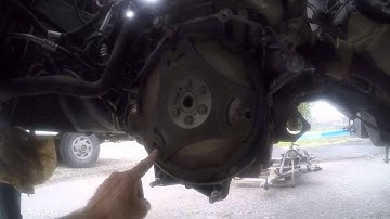 Saturn Vue 2003 VT25E Transmission Removal Part 9