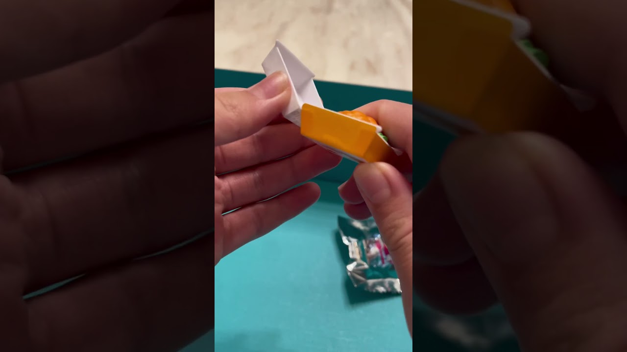 OPENING RARE SILVER FOODIE SCENTED MINI BRANDS… 