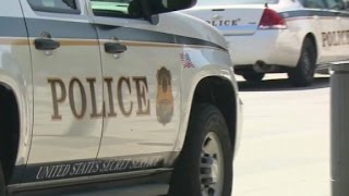 Secret Service agent's gun, badge stolen