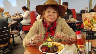 EL PASO TEXAS. UNA MUY RICA COMIDA EN EL GOLDEN CORRAL BUFFET. MMMMMM QUE RICO. DOM.23,MAR.2025.