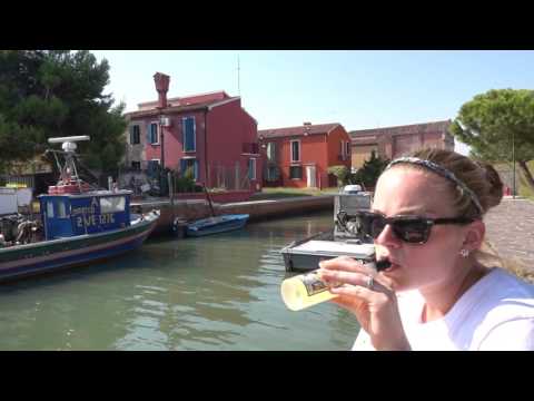 petrone-limoncello-italian-lemon-liqueur-review-on-burano-island-in-venice,-italy