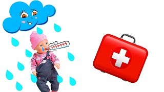 Беби Бон попала под ДОЖДЬ! Дарина как МАМА - Играем в Доктора. Видео для девочек Беби Бон попала под ДОЖДЬ! Дарина как МАМА - Играем в Доктора. Видео для девочек