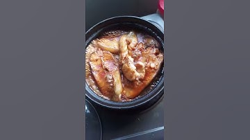 Canh chua .cá basa kho tộ ăn cơm dân giả