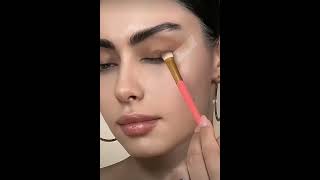 Perfect #TAPE #EYESHADOW #HACK // Beginner Eye Meakup 😘 #Shorts #Ytshorts #Viral #Trend #Eyehack 🌺🌺🌺