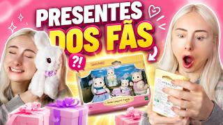ABRINDO PRESENTES CHIQUES DOS FÃS