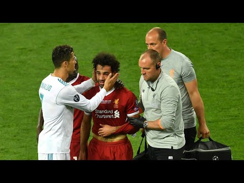 لحضة اصابه محمد صلاح في مبارة ريال مدريد فيديو مؤثر بكاء محمد صلاح