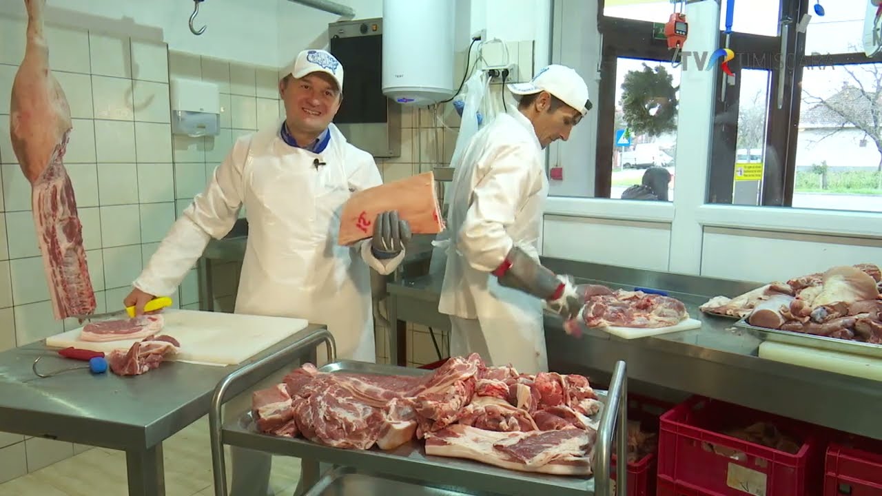 Între tradiție și modernitate: Tranșarea porcului prezentată de Alin Neamțu #SatulMeu @TVRTM