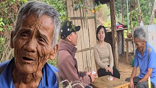 A day of experience on a cow farm: Grandpa visits Pao and Sua's house