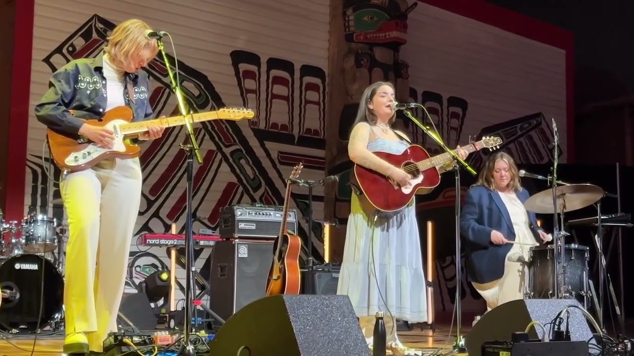 Geneviève Racette - "Same Old Me" (4/3/25)