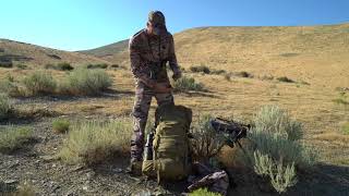 What does Remi Warren pack for a 5 day hunt?
