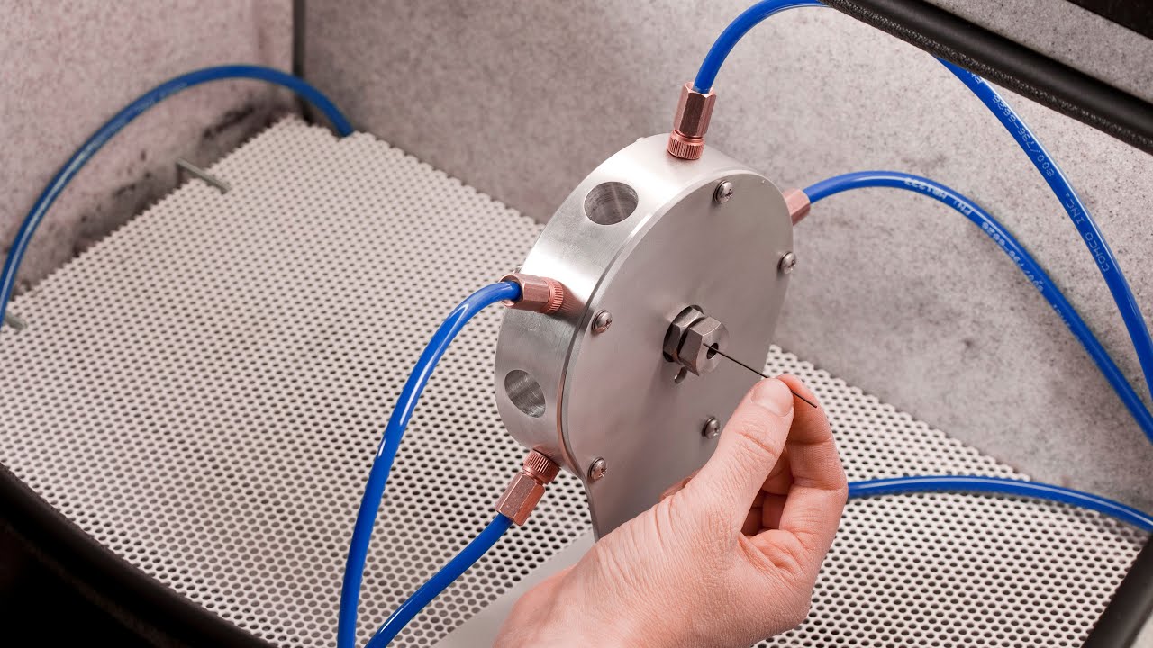 360° coating removal from wire using the SP1906 5 Nozzle Array YouTube