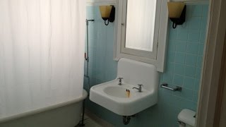 Bathroom Window Ideas That Applied To The Small Bathroom