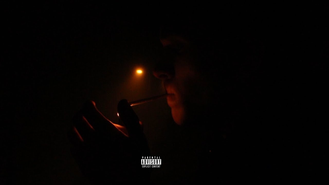 Watch E V - Ginę o 03:20 (Official video) on YouTube Watch E V - Ginę o 03:20 (Official video) on YouTube