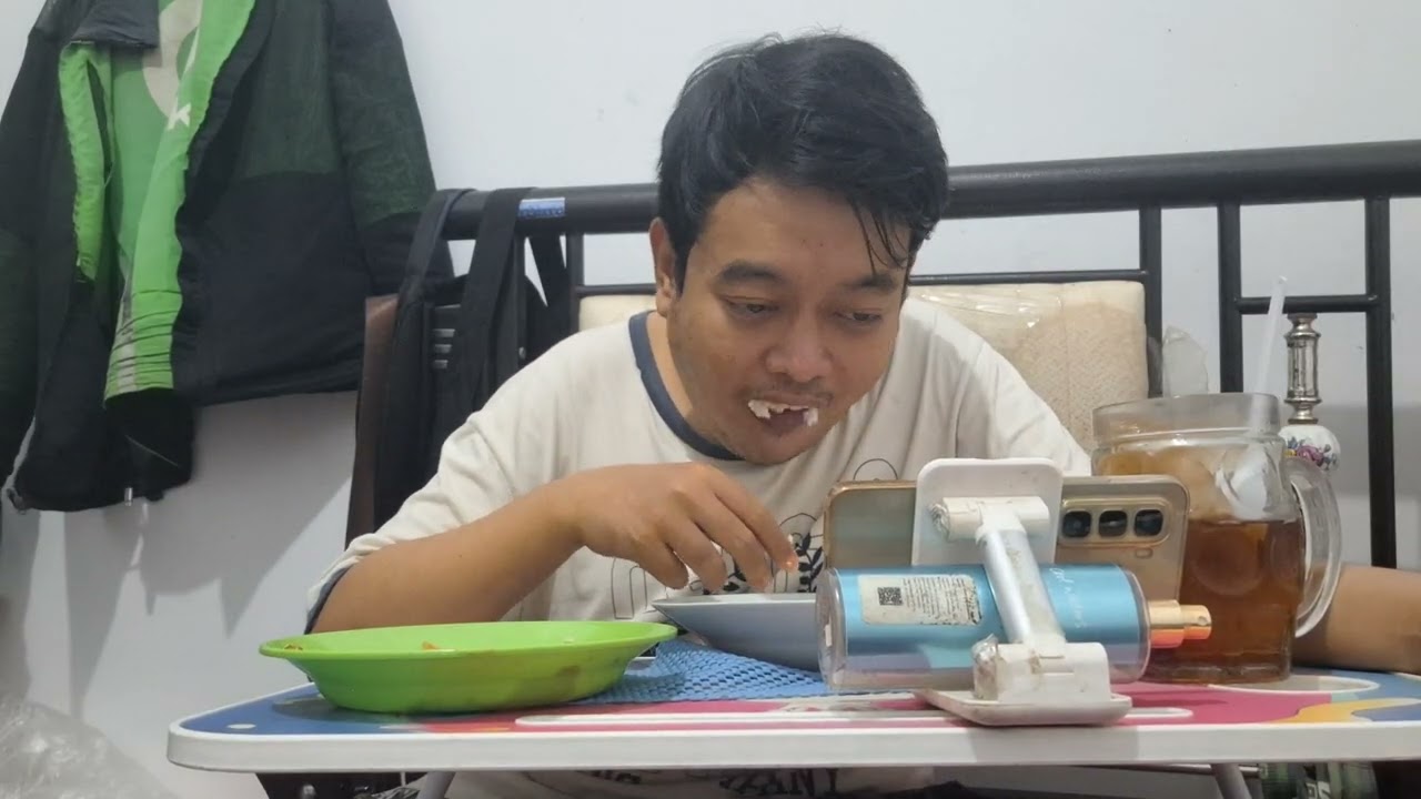 Makan Telur Dadar + Gubis Goreng #food #foodie #telurdadar  #kuliner #kulinerindonesia 