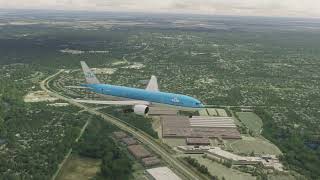 ALMOST SIDEWAYS! KLM Boeing 777 Breathtaking Landing at Minneapolis! 😱✈️