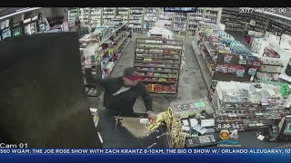 Beer Can Beat Down In Attempted Robbery