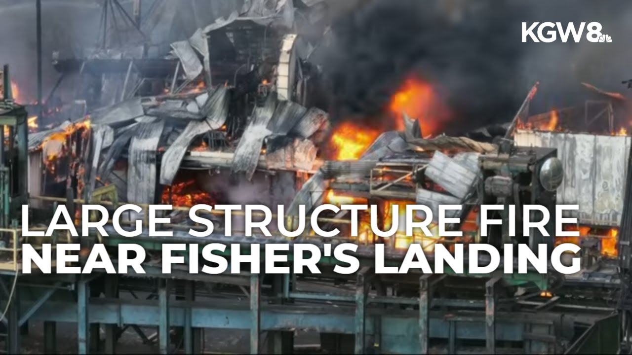 Smoke seen from large blaze near Fisher's Landing in Vancouver