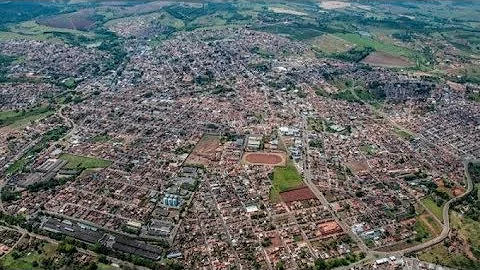 Quais as cidades próximas de Guaxupé?