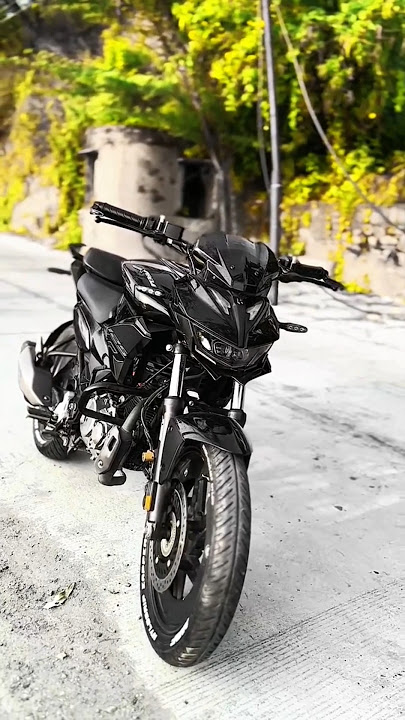 This is very powerful bike hero Xtreme 125r black 😎 #bike #shots #heroxtreme #herosplendor #trending