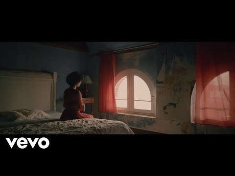 Barbara Pravi - Le jour se lve (Clip Officiel)