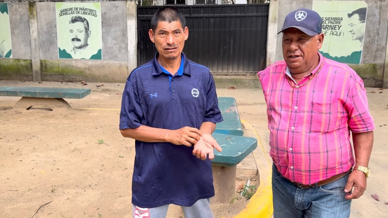 Bombazo el Hermano Nery Buscando una Novia en el Parque Esto se Descontrolo..😂😂