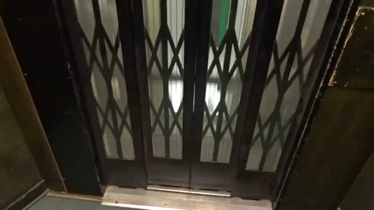 Amazing Old 1935 (mod. KONE M) Traction Elevator/Lift@Pohjoisesplanadi 33A, Helsinki, Finland