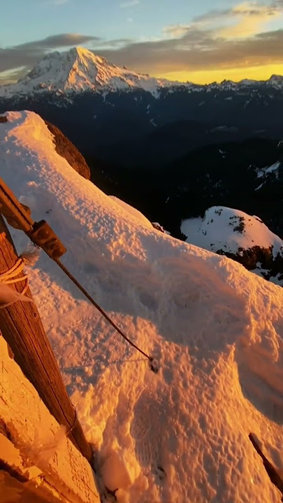MOST BEAUTIFUL SUNRISE IN THE WORLD - SHORTS - WORLD TOUR