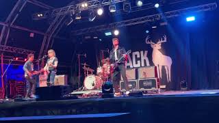 'Middle of the Road' The Pretenders - Black Deer Festival 2023