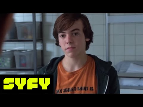 Being Human: "If I Only Had Raw Brain" First Four Minutes | S3E11 | SYFY