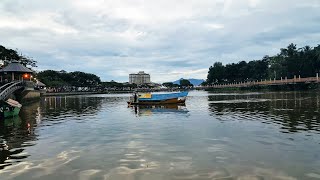 Sampan plying Sarawak river