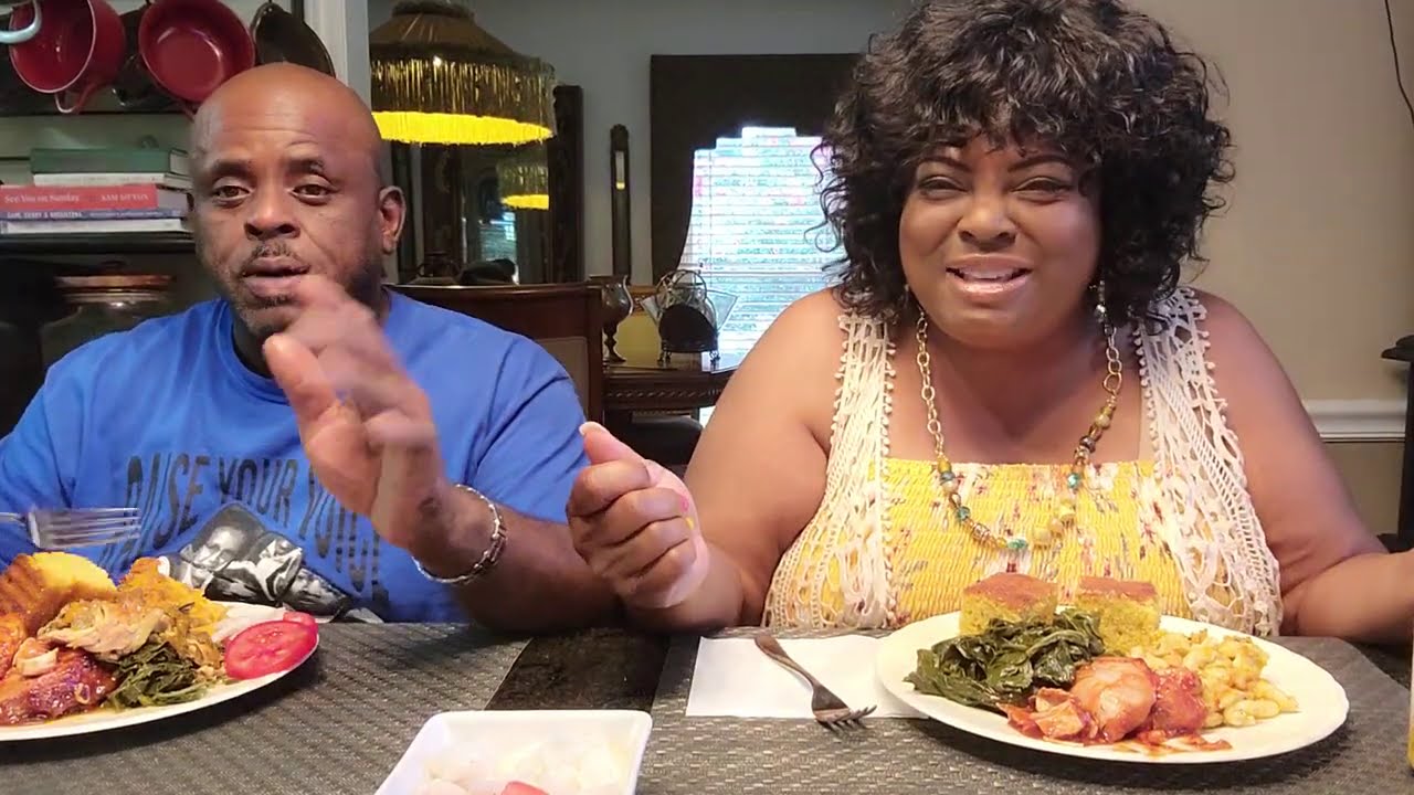 Sunday Dinner Collard Green Cornbread Sandwich & More! Everybody's in The House!