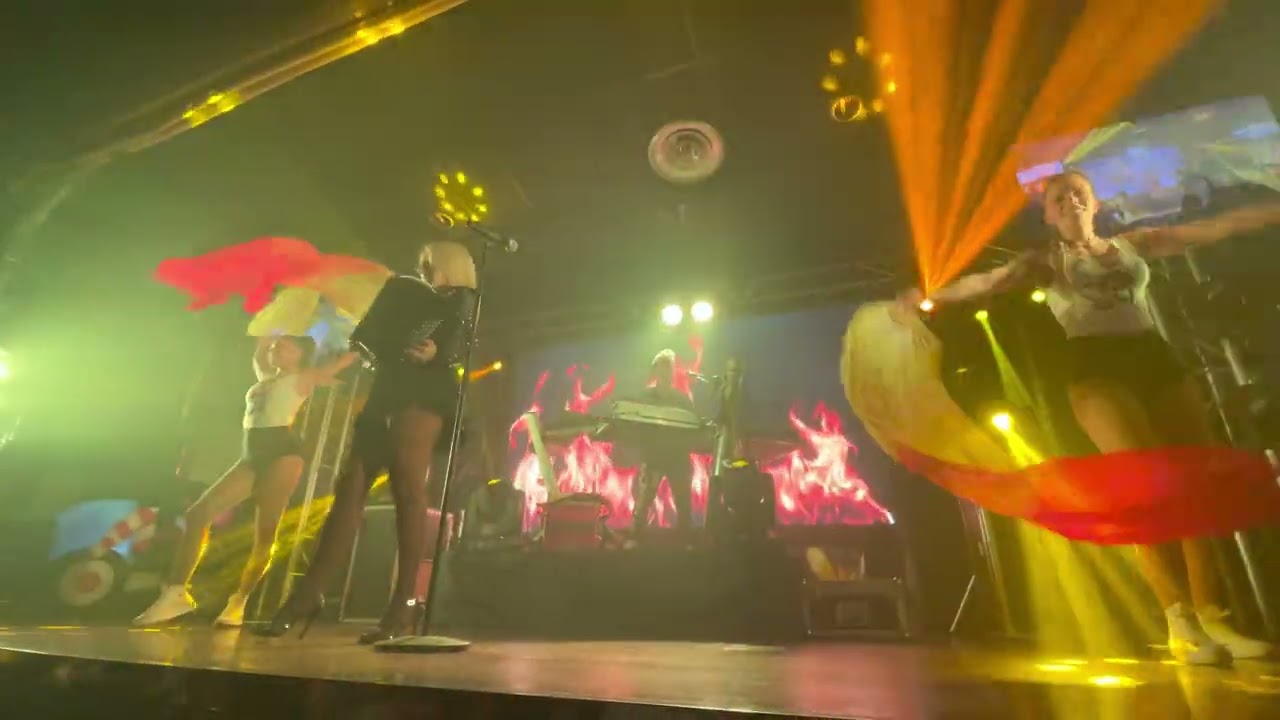 GRUPO BEATRIZ - RUMBA PORTUGUESA