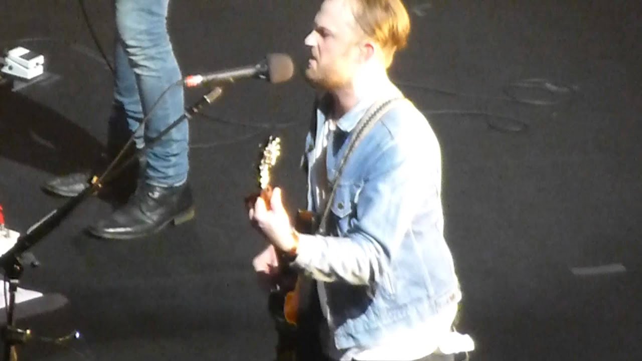 Kings of Leon New Song 2013 'It dont matter' Manchester Arena 24/06/13