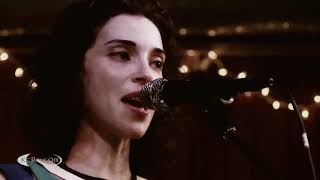 St. Vincent performing &quot;Surgeon&quot; Live at KCRW&#39;s Apogee Sessions